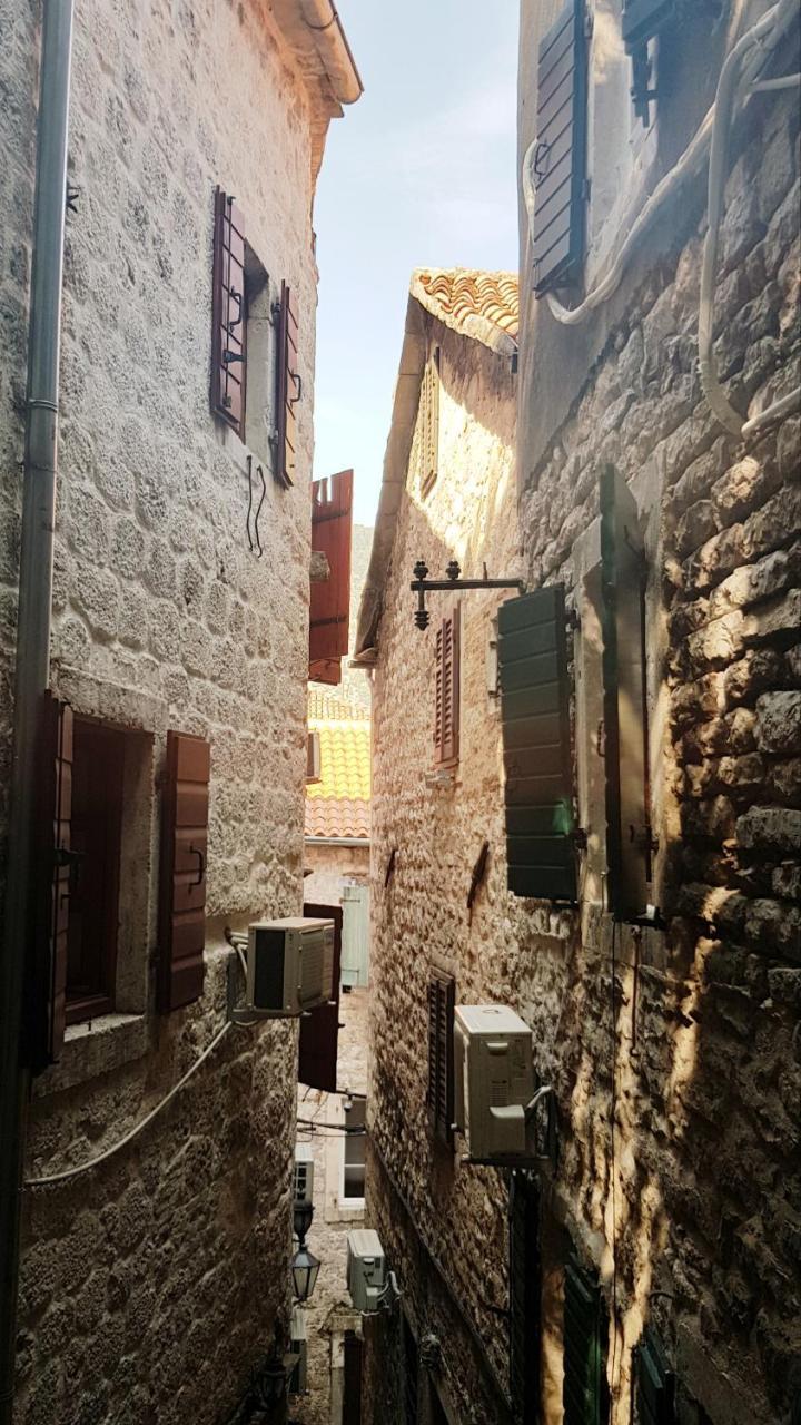 Kotor Bagus - Cozy Boutique Old Town Studio With Seaview Terrace 외부 사진