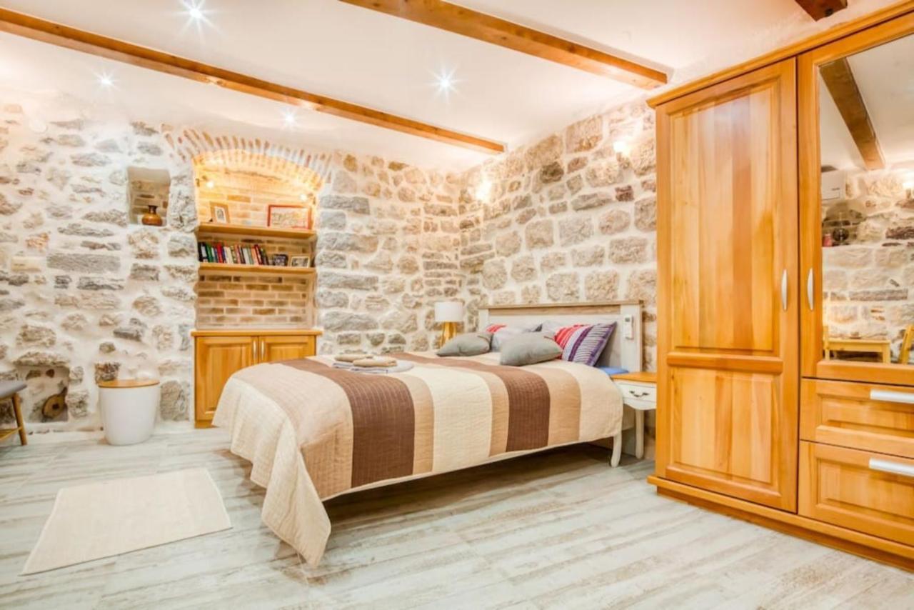 Kotor Bagus - Cozy Boutique Old Town Studio With Seaview Terrace 외부 사진