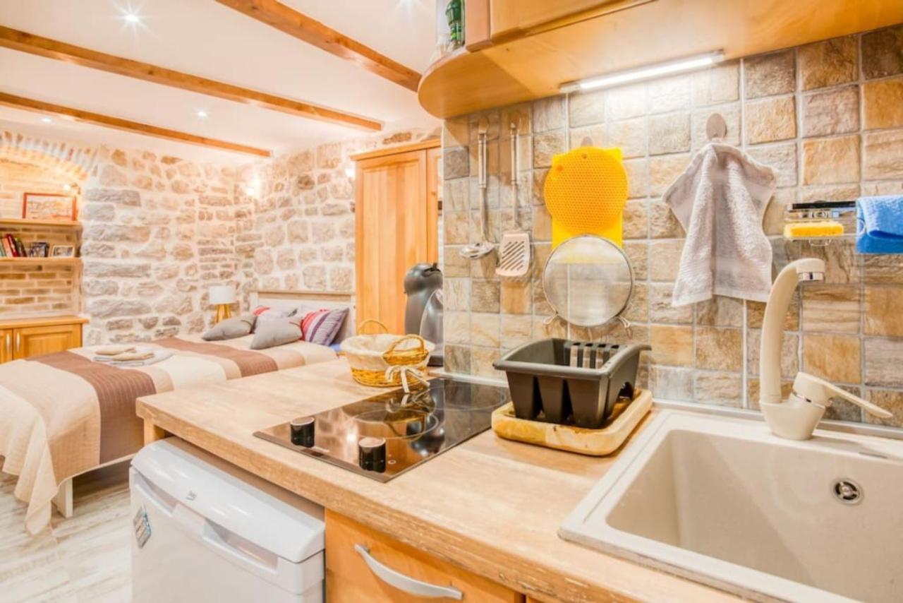 Kotor Bagus - Cozy Boutique Old Town Studio With Seaview Terrace 외부 사진
