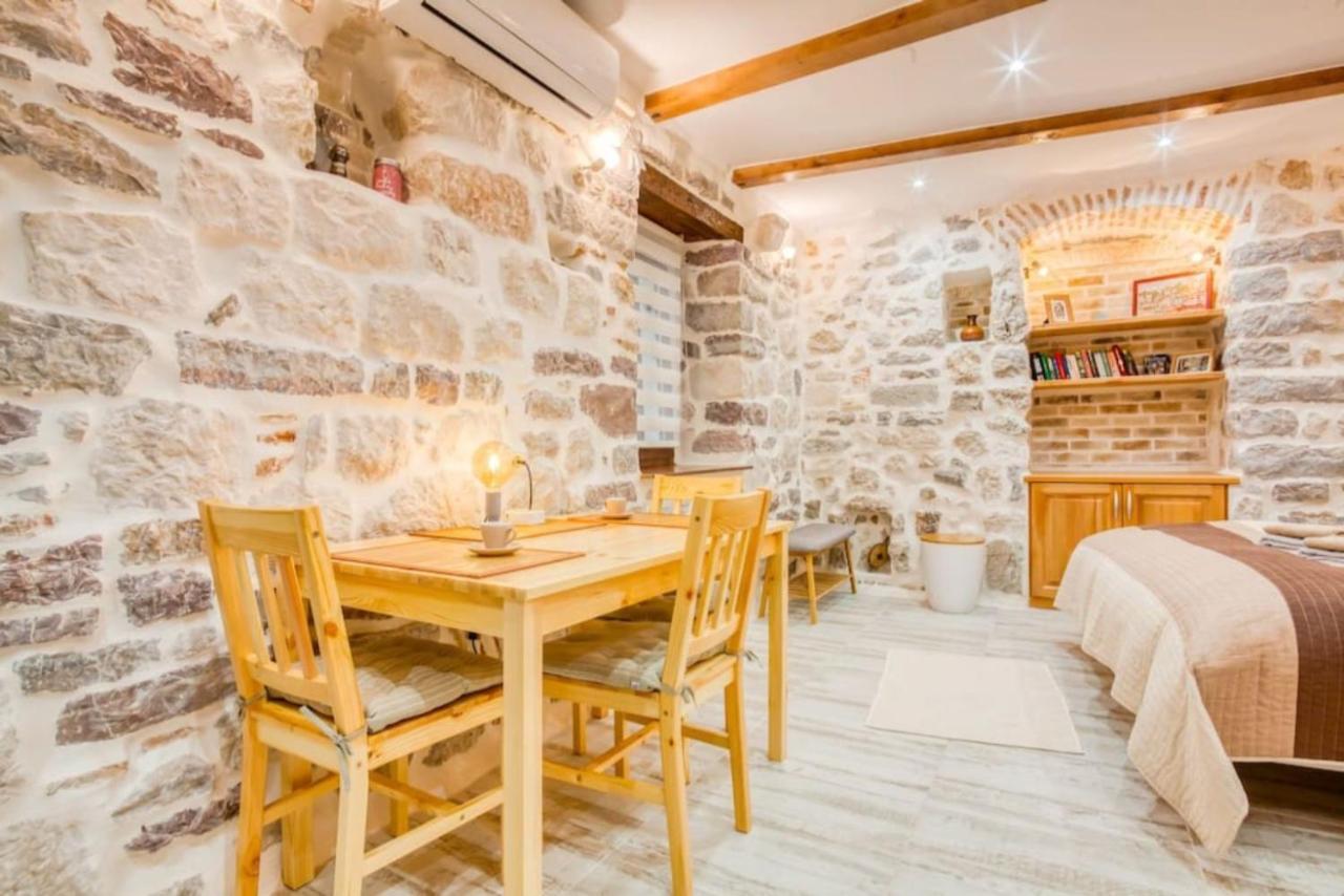 Kotor Bagus - Cozy Boutique Old Town Studio With Seaview Terrace 외부 사진