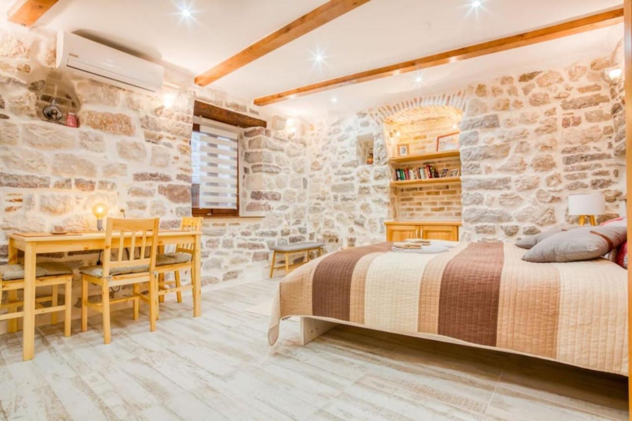Kotor Bagus - Cozy Boutique Old Town Studio With Seaview Terrace 외부 사진